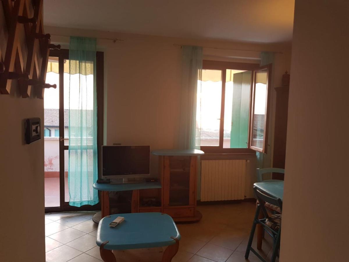 Mahatma Residence Lake View Λατζίζε Εξωτερικό φωτογραφία