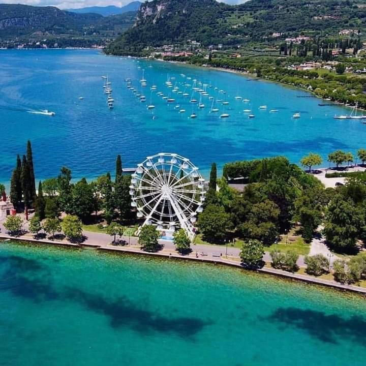 Mahatma Residence Lake View Λατζίζε Εξωτερικό φωτογραφία